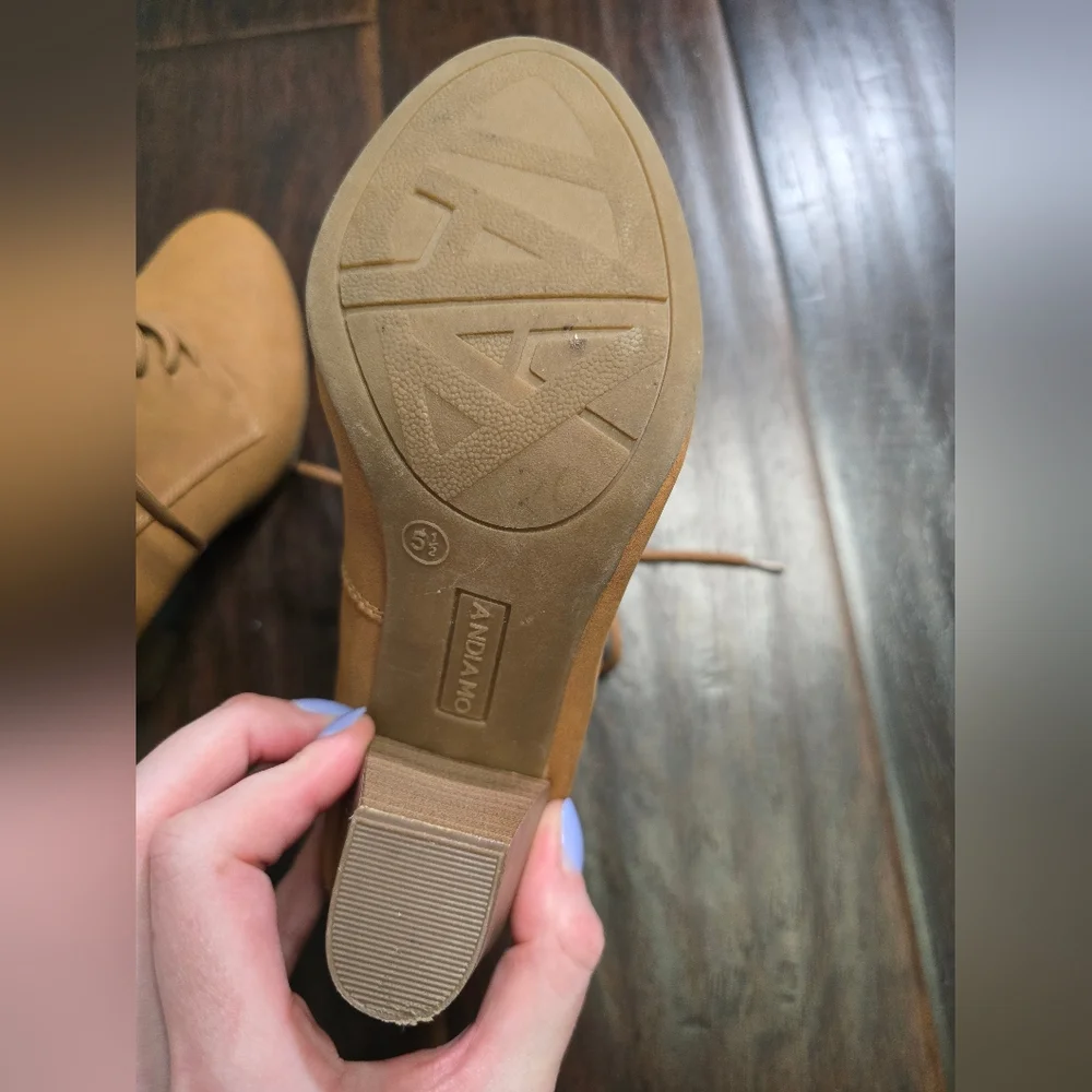 Andiamo Womens Ankle Books Lace Up Heel Tan Size 5.5 - Picture 6 of 10